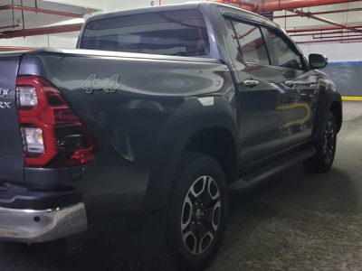 Toyota Hilux Srx 4x4 At 2023 1.000km igual a Nueva