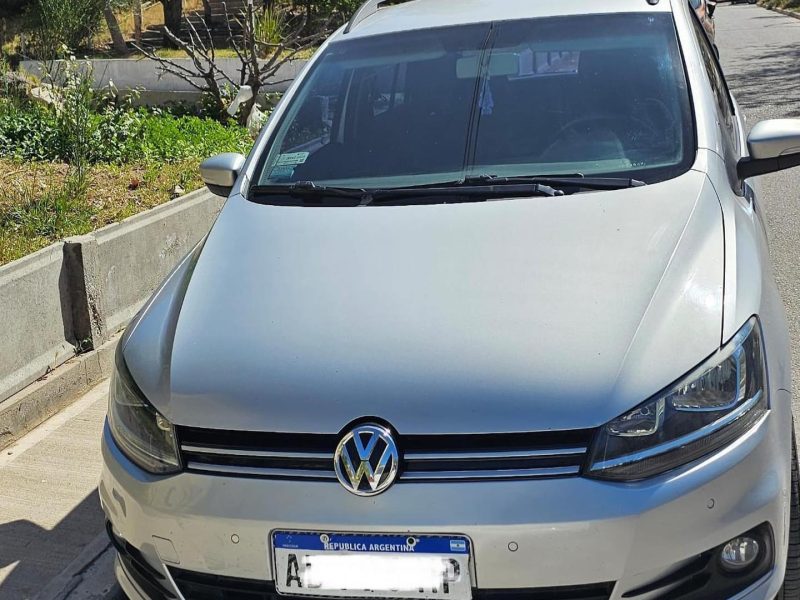 Volkswagen Suran Highline 2018 Impecable