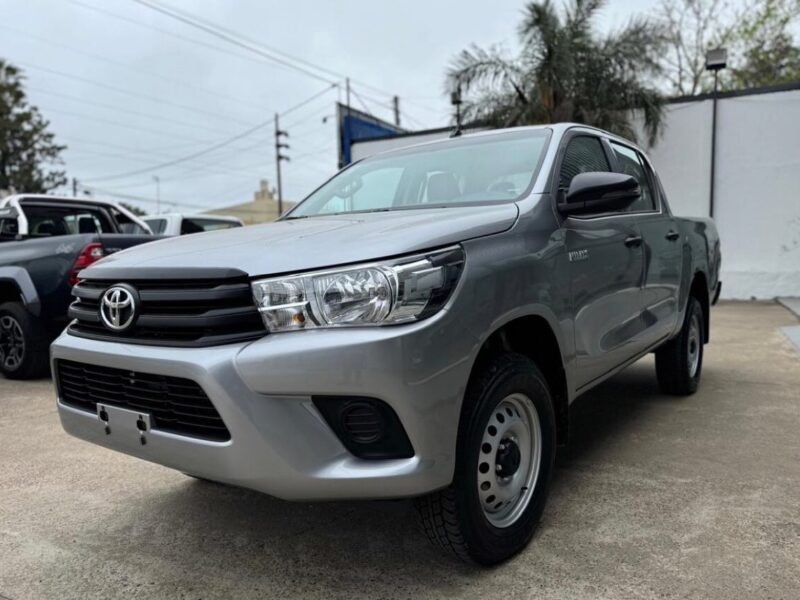 Toyota Hilux Dx 4x4 Cabina doble 2025 0km