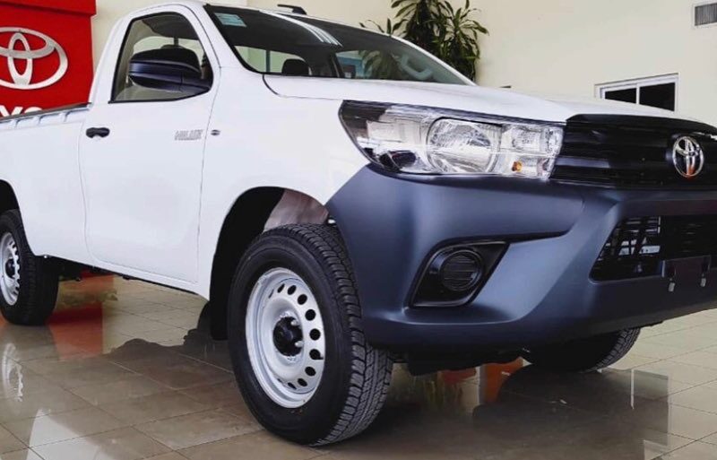 Toyota Hilux Dx Cabina simple 4x4